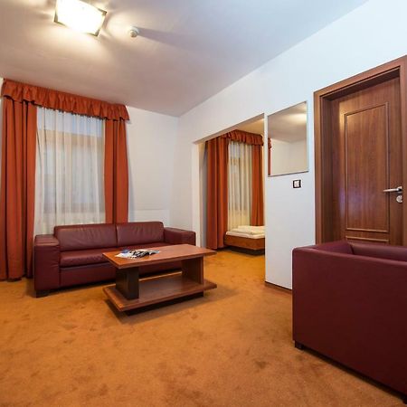 Garni Hotel Praha Trencianske Teplice Luaran gambar
