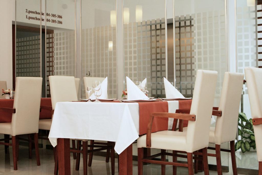 Garni Hotel Praha Trencianske Teplice Luaran gambar