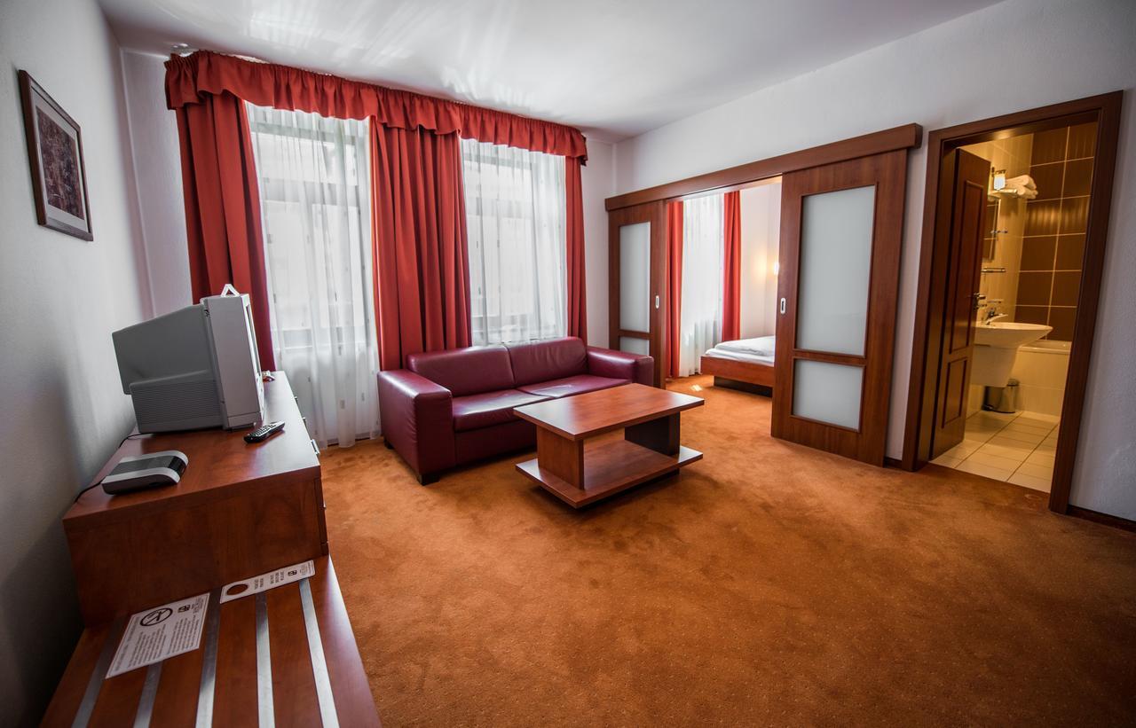 Garni Hotel Praha Trencianske Teplice Luaran gambar