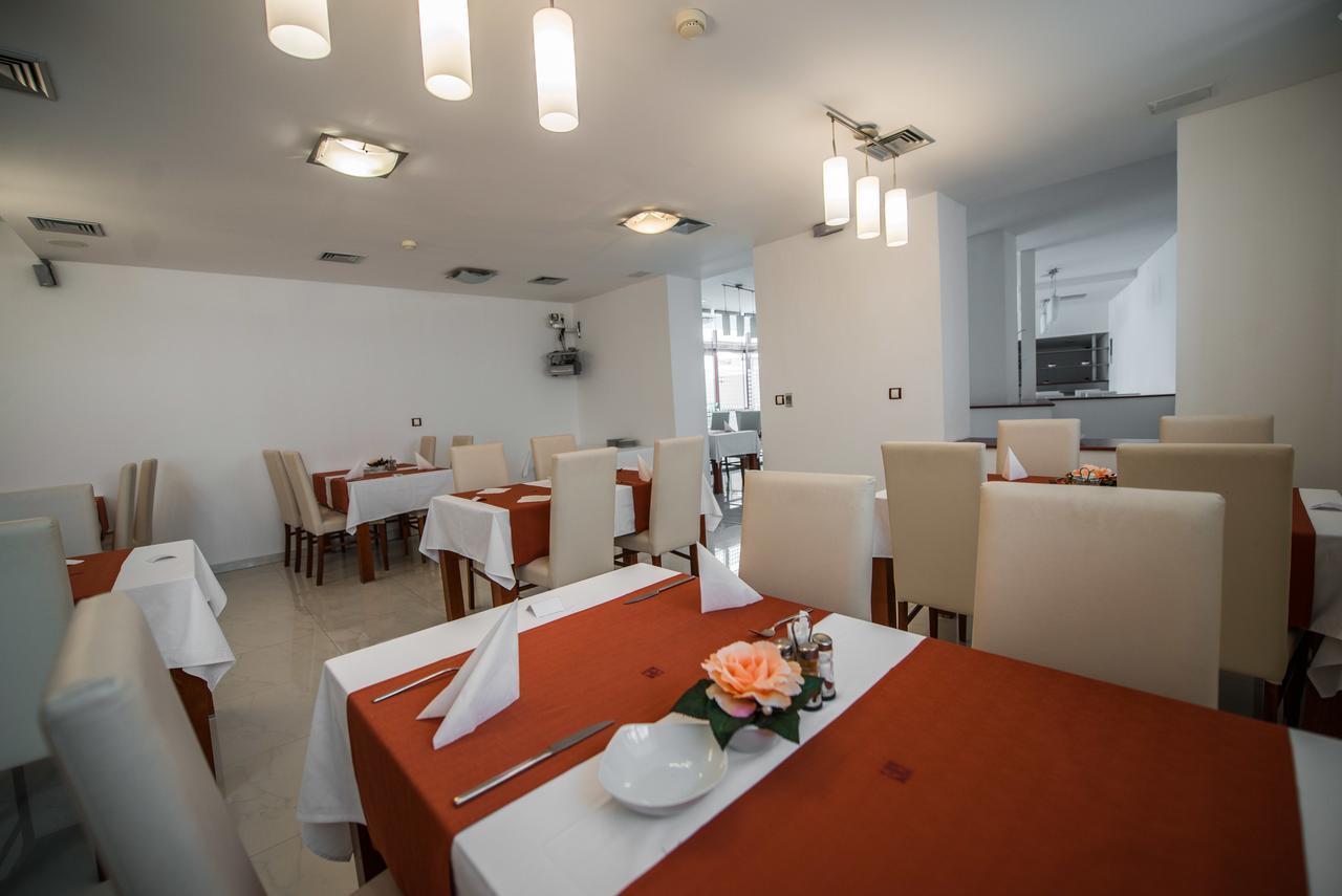Garni Hotel Praha Trencianske Teplice Luaran gambar