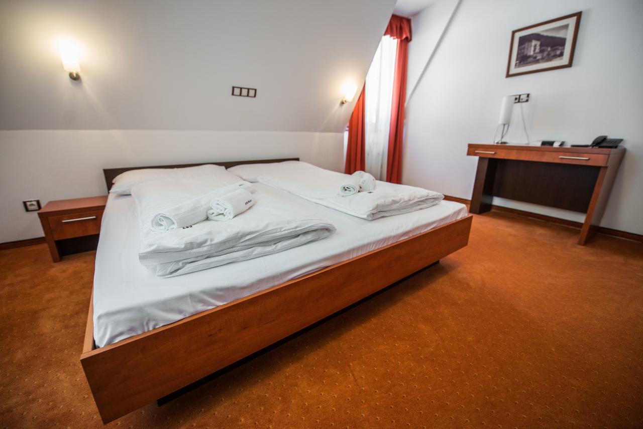 Garni Hotel Praha Trencianske Teplice Luaran gambar