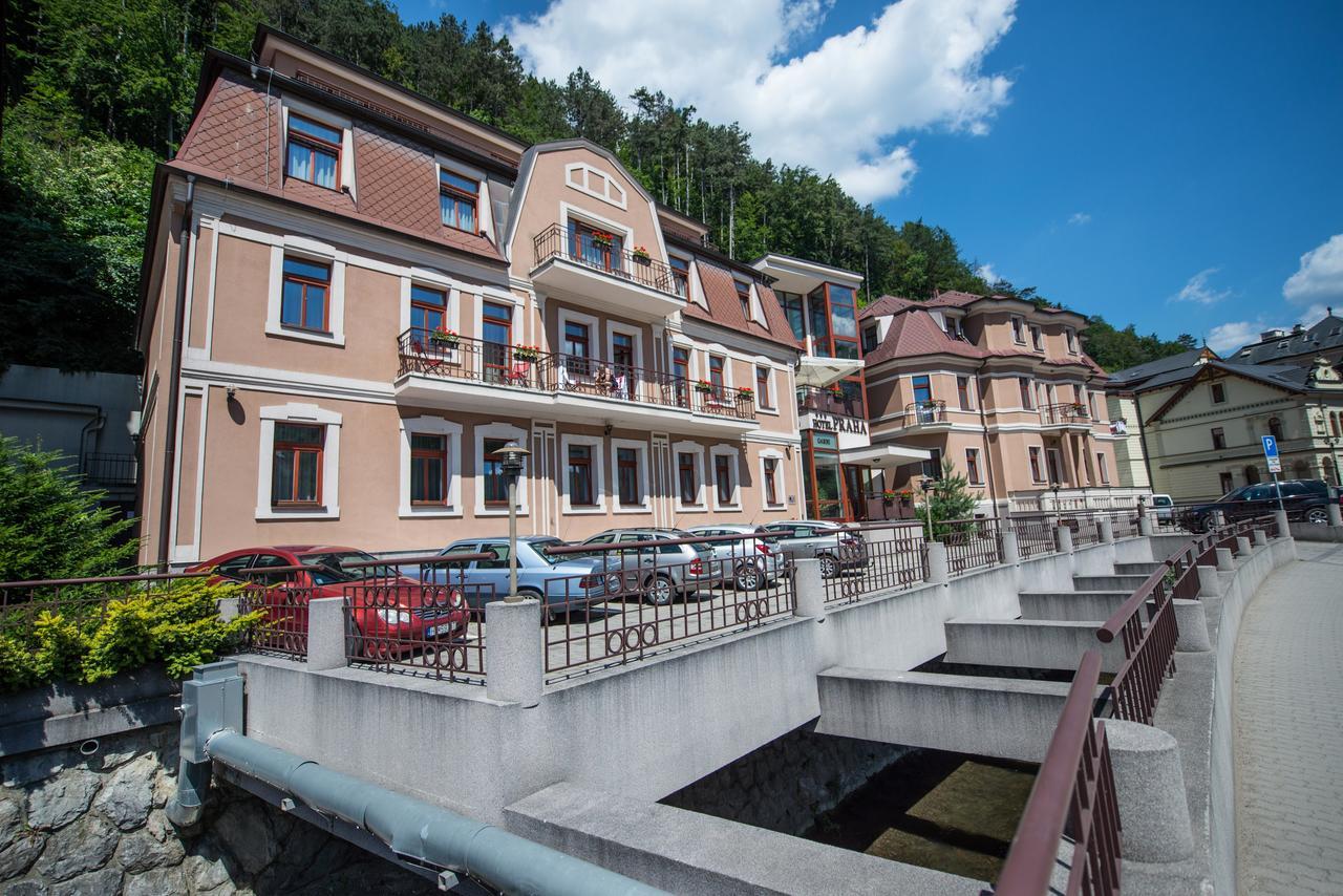 Garni Hotel Praha Trencianske Teplice Luaran gambar