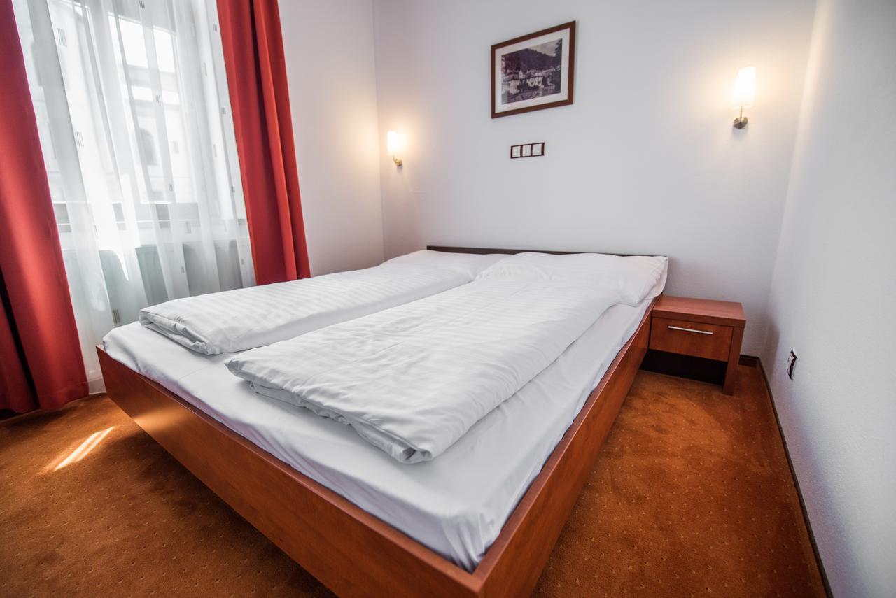 Garni Hotel Praha Trencianske Teplice Luaran gambar