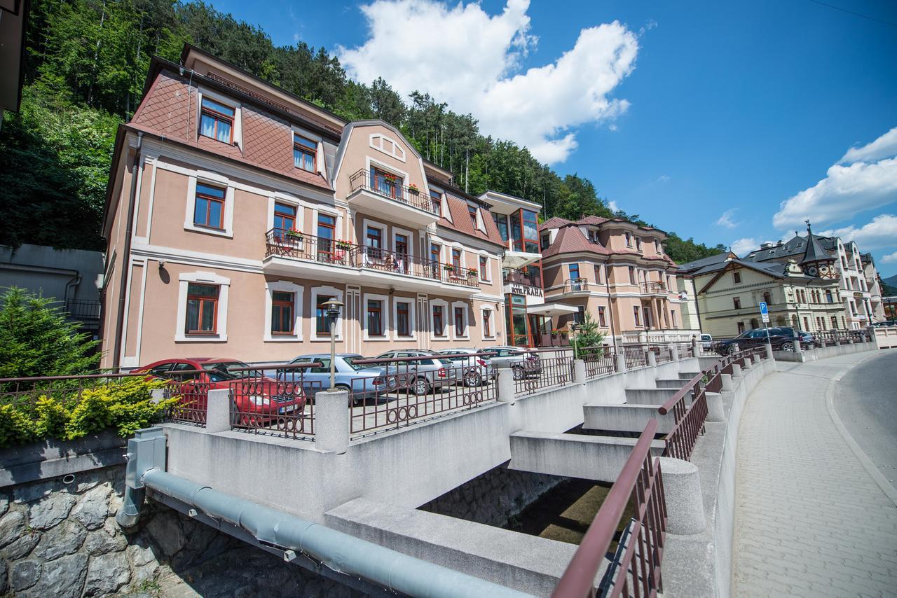 Garni Hotel Praha Trencianske Teplice Luaran gambar