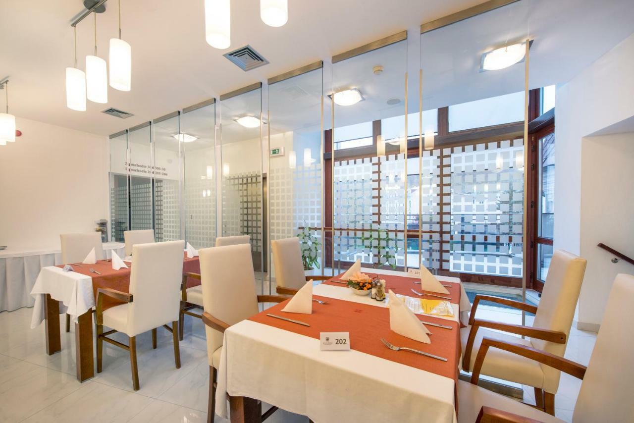 Garni Hotel Praha Trencianske Teplice Luaran gambar